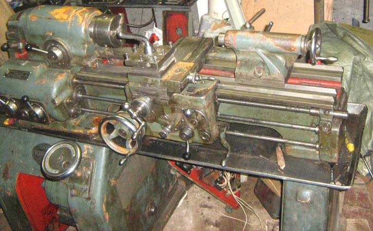 Загальний вигляд токарно-гвинторізного верстата ТС-135